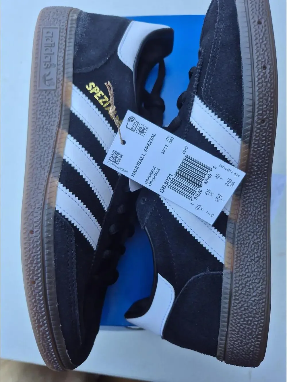 Adidas Handball Spezial Black Gum Size mens 7 New in Box